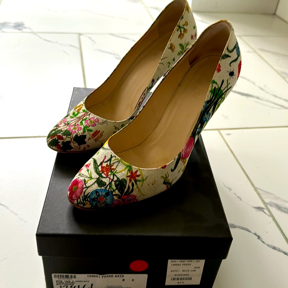 Authentic Gucci Flora Canvas Shoes